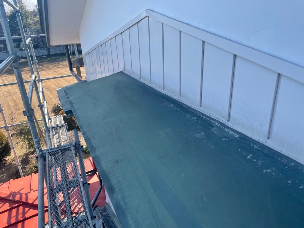 越生町霧除け塗装前の写真