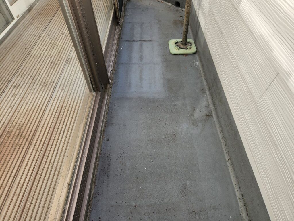 川越市のベランダ防水前の写真