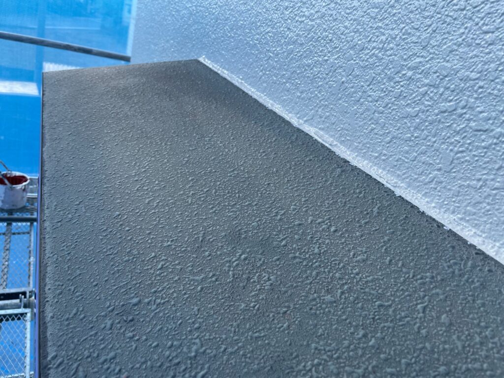 鶴ヶ島市の出窓天板塗装施工前の写真