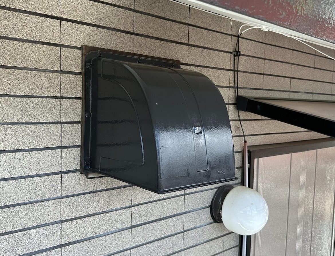 狭山市換気フード塗装後の写真