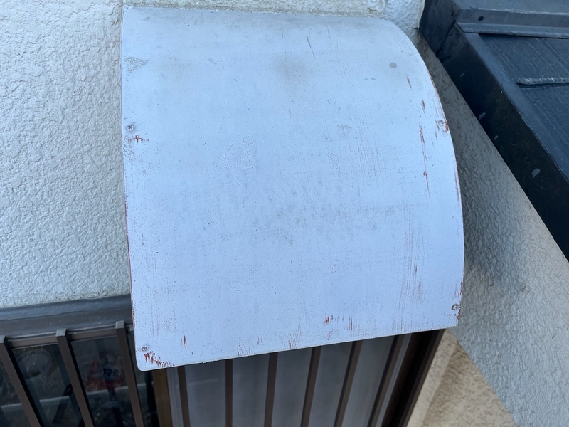 日高市換気フード塗装前の写真